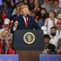 Money woes, war and Trump -- what's motivating U.S. voters ahead of the midterms