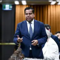 Minister now open to trimming metadata retention period in 'lawful access' bill