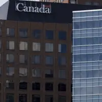 Availability of desk space unclear as feds boost in-office time for public servants