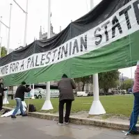 41 per cent of Canadians support Mark Carney's move to recognize Palestinian state: poll