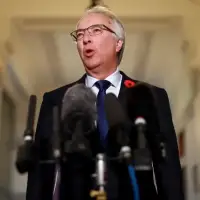 Rustad says staff won't give RCMP 'blackmail' statement as leadership vote begins