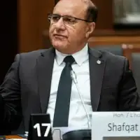 After early retirement incentive deadline passes, Ottawa has no forecast for voluntary share of public-service reductions