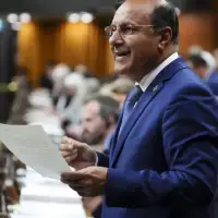 Treasury board president "looking into" potential changes to return to office rules