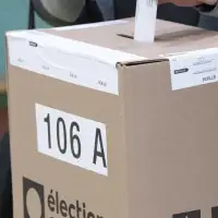 Quebec judge orders Elections Quebec to mail bilingual voter documents