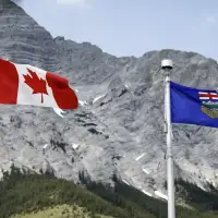 Calgary Chamber warns of economic fallout of Alberta split; CEOs join 'stay' camp