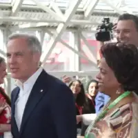 Beneath an expanded tent, Grits grapple with meaning of ‘Liberal’