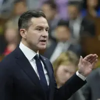 ‘Pressure will mount in the coming days’ for Pierre Poilievre as signs of discontent emerge within the party following his RCMP claims