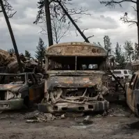 Alberta Premier Smith demands apology from fire-stricken Jasper for critical report