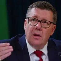 Premier Moe says he's supportive of pipeline to northern B.C., reallowing tankers