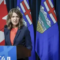 Alberta's Smith says she took private flight on behalf of Saudi government