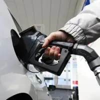'It's insane': Summer gas prices could hit record highs, upending budgets and travel