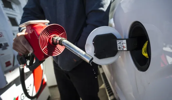 Canada's annual inflation rate rose to 2.4% in March, driven by high gas prices