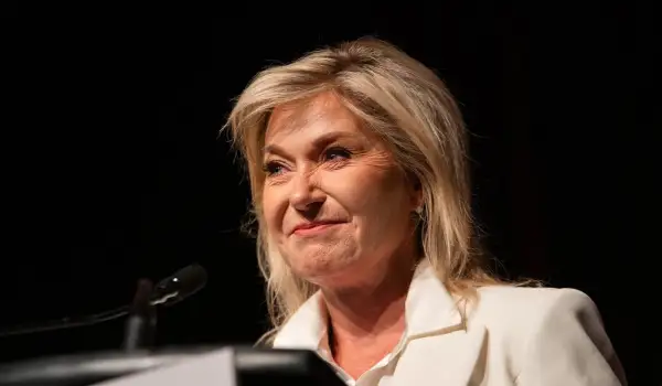 Crombie to resign as Ontario Liberal leader after weak show of support from party