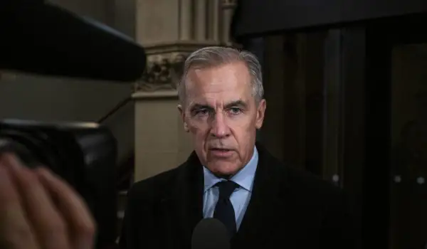 Carney government showing a ‘clear reluctance’ to criticize Trump with lack of direct condemnation over Venezuela raid, says past Liberal foreign minister Axworthy