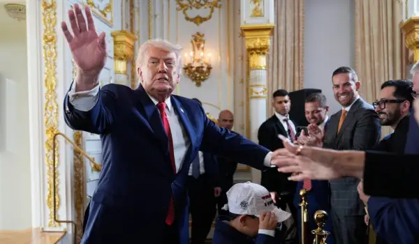 Trump says he will tariff imports from 8 European countries for opposing U.S. control of Greenland