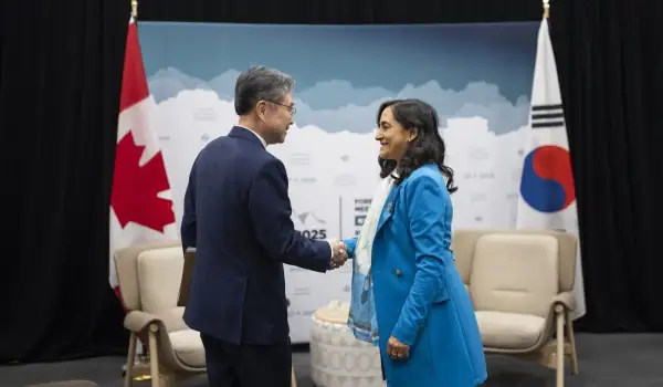 Canada signs a defence agreement with South Korea as it seeks to diversify trade