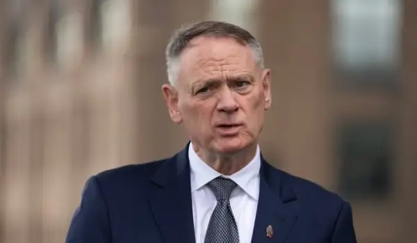 Canada ‘leaving the door open’ to assist in Middle East, but no plans to engage offensively: McGuinty