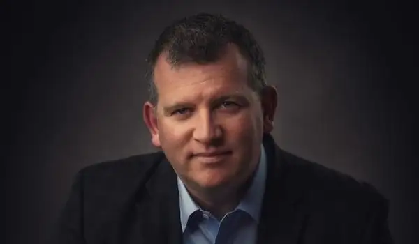 Conservative campaign manager shrugs off polls showing Liberals have significant lead