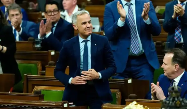 Liberals lead by 14, as a majority in every region approves of Carney government performance.