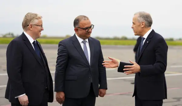 Prime Minister arrives in Armenia for European Political Community summit