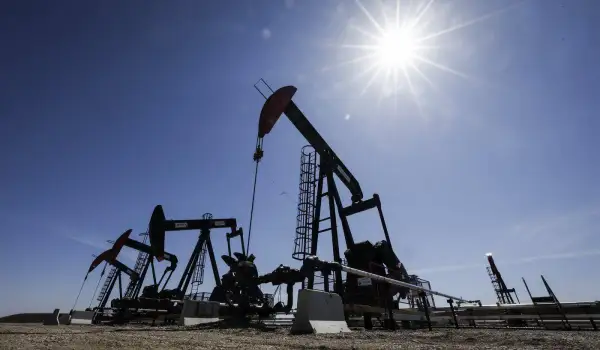 Canada slips into technical recession as economy stalls in Q1: StatCan