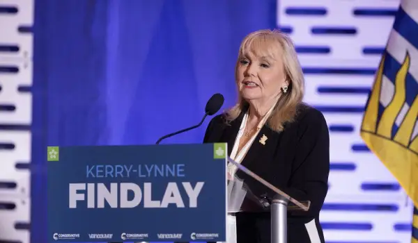 Former federal MP Kerry-Lynne Findlay wins B.C. Conservative race