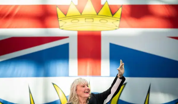 Former federal MP Kerry-Lynne Findlay wins B.C. Conservative race