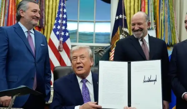 Deal is reached to end Iran war and Trump orders stop to U.S. naval blockade