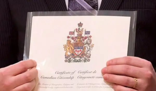 Government abruptly suspends citizenship certificates issued under 'lost Canadians' law