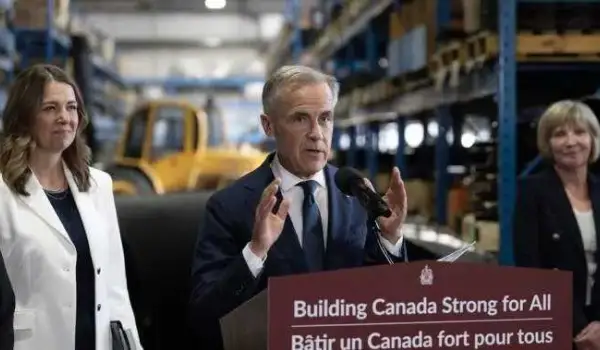 New pipeline from Alberta to B.C. coast to be built as a private-public partnership