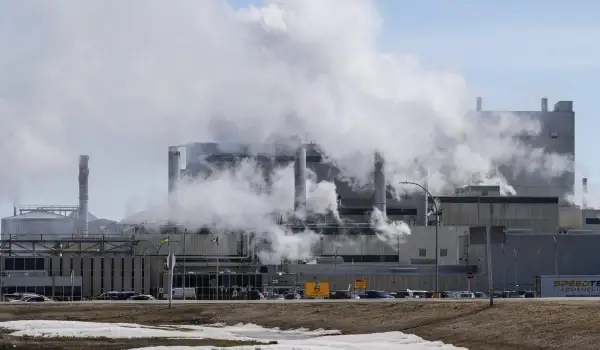 Trump says U.S. hammering out potash deal with Belarus in bid to sideline Canada