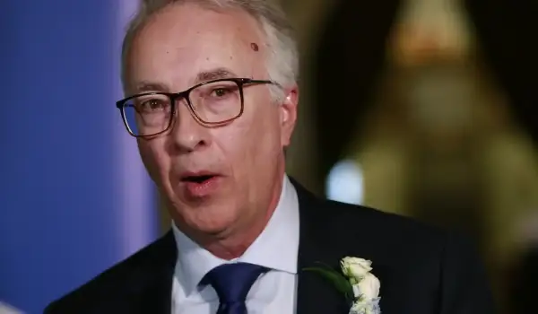 B.C. Conservative riding executives urge MLAs to show 'courage' and oust Rustad